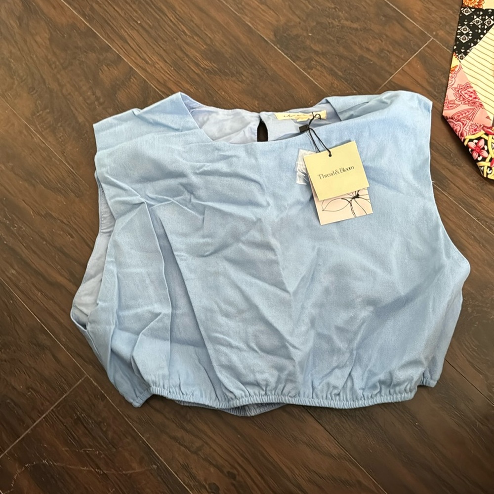 Cropped top